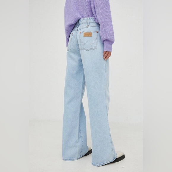 Wrangler Bonnie 683 Loose Flare Jeans - Picture 2 of 5